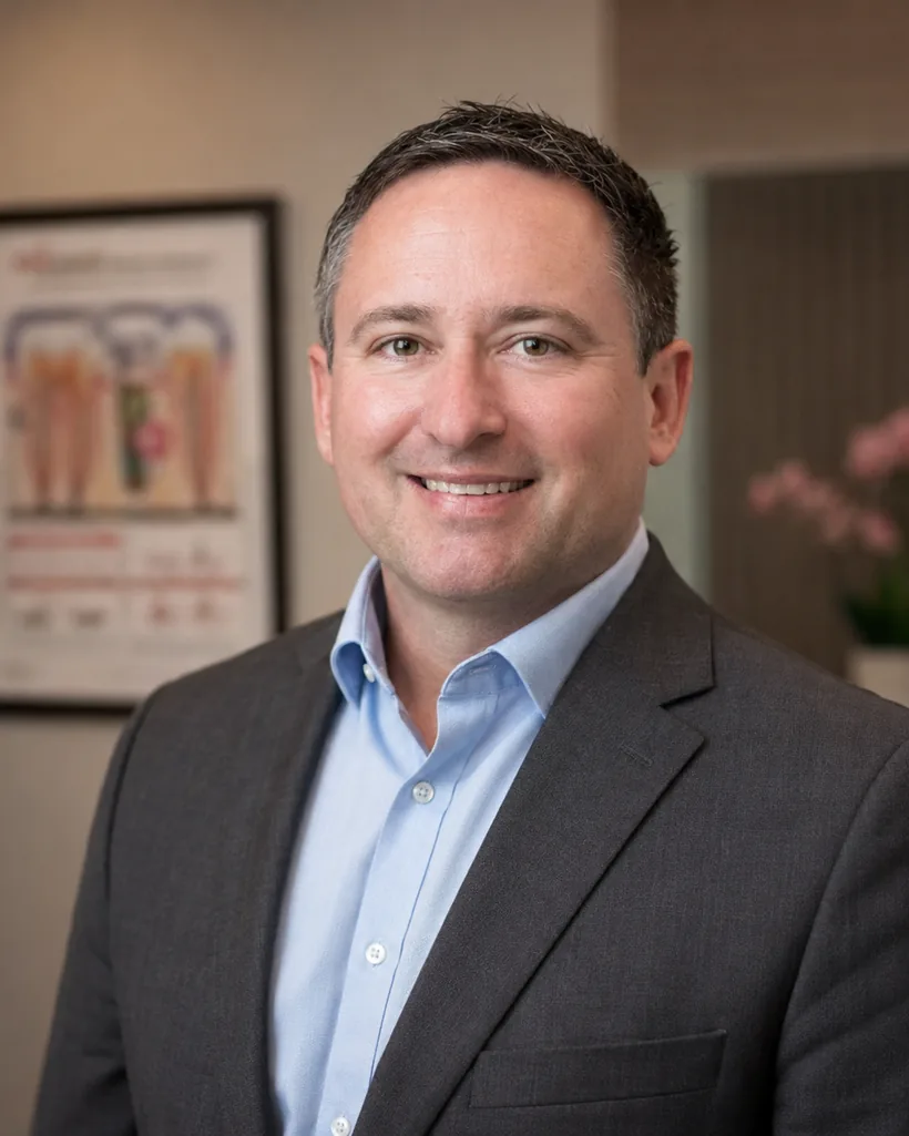 Dr. Richard Lukenda, DMD, v ordinaci v Clarku, New Jersey